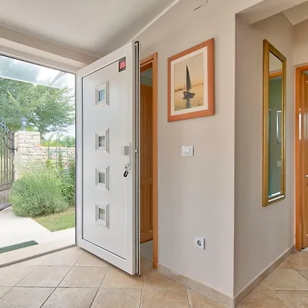 Family House Harriet Villa *